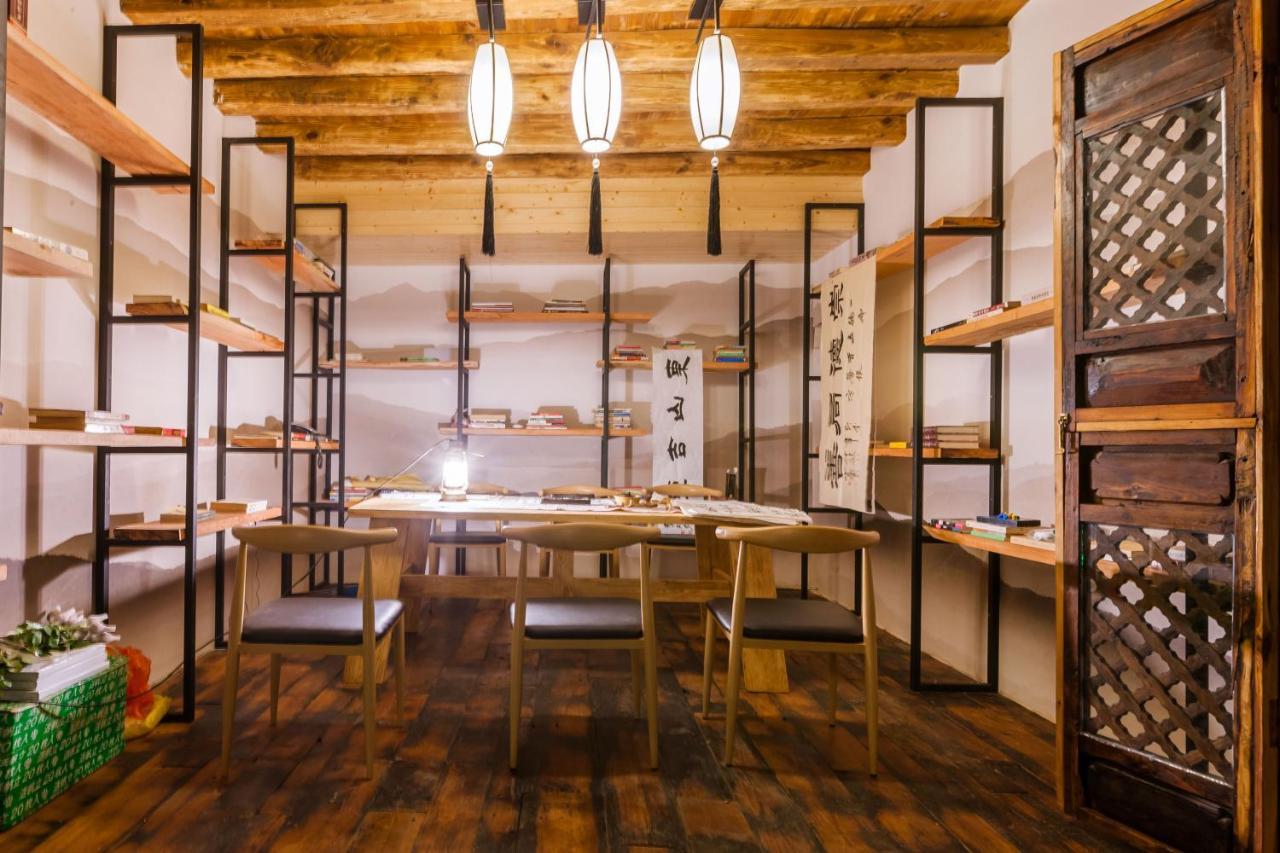 Yan Qi Si He Homestay Kunming Extérieur photo